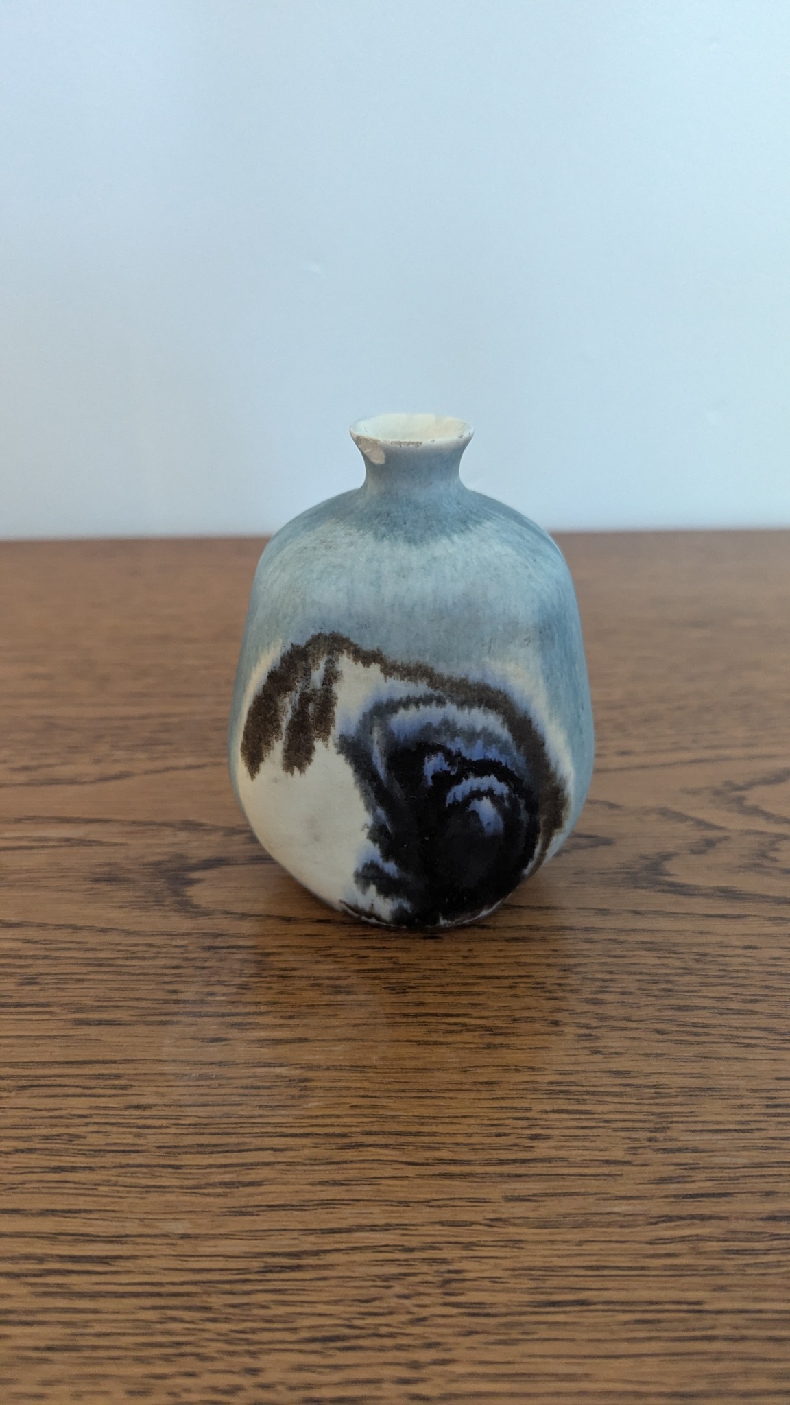 Vintage Vase · No. 3
